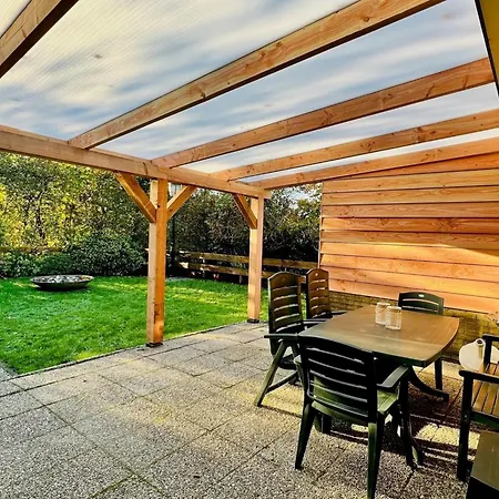 In Sint Maartenszee Near Sint Maartensvlotbrug