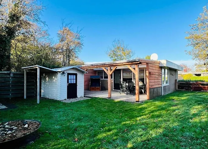 In Sint Maartenszee Near * Sint Maartensvlotbrug