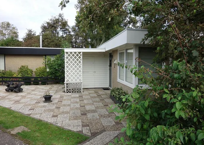 Feriehus In Sint Maartenszee Near *